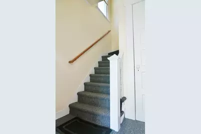 39 Pardee Place, New Haven, CT 06515 - Photo 3