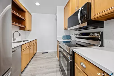 675 Newfield Street #2, Middletown, CT 06457 - Photo 5