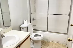 47 Trolley Crossing Ln, Middletown, CT 06457 - Photo 9