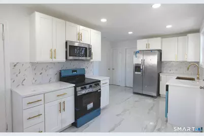 52 Glen Haven Road, New Haven, CT 06513 - Photo 3