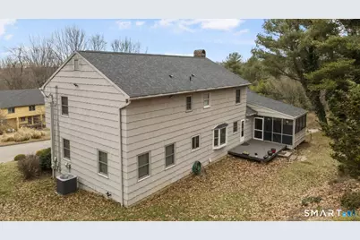 32 Macmath Drive, Trumbull, CT 06611 - Photo 3