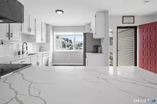 353 Green Rock, Shelton, CT 06484 - Photo 9