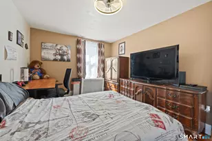 32 Burr Ave, Middletown, CT 06457 - Photo 21