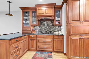 5 Meeting House Ln, Shelton, CT 06484 - Photo 13