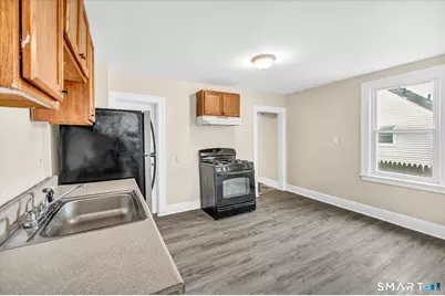 128-130 Sisson Street #2, East Hartford, CT 06118 - Photo 15
