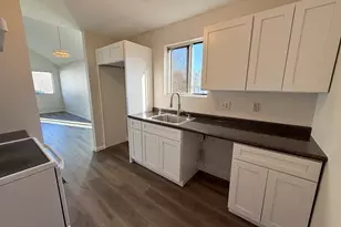 806 Hartford Rd, Manchester, CT 06040 - Photo 9