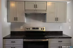 15 Boughton St, Danbury, CT 06810 - Photo 7