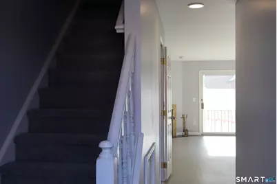 15 Boughton Street Apt #4, Danbury, CT 06810 - Photo 3