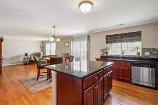 27 Riverview Ct, Brookfield, CT 06804 - Photo 5