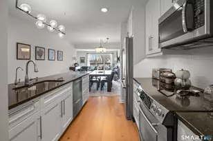 105 Harbor Dr, Stamford, CT 06902 - Photo 5