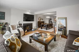 105 Harbor Dr, Stamford, CT 06902 - Photo 9