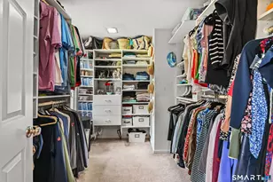 395 Thayer Pond Rd, Wilton, CT 06897 - Photo 17