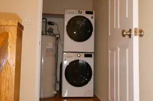 32 W Walk, West Haven, CT 06516 - Photo 13