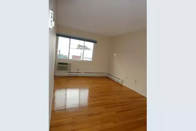 32 West Walk, West Haven, CT 06516 - Photo 9