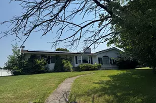 36 Pleasant View Rd, Derby, CT 06418 - Photo 3