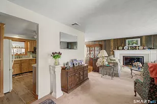 13 Reynolds Dr, Wallingford, CT 06492 - Photo 5