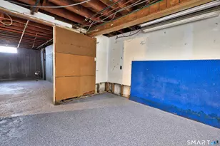 402 Homestead Ave, Waterbury, CT 06705 - Photo 25