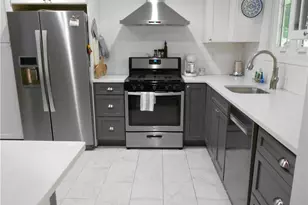 12 Allendale Rd, Old Saybrook, CT 06475 - Photo 9