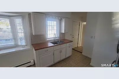 321 Evers Street, Bridgeport, CT 06610 - Photo 5