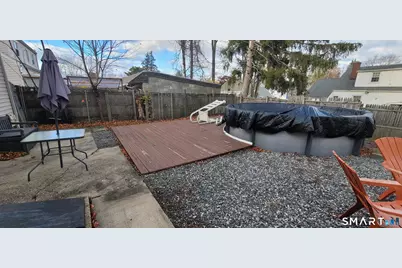 321 Evers Street, Bridgeport, CT 06610 - Photo 17