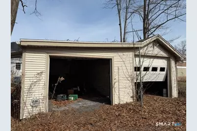 37 Jones Street, West Haven, CT 06516 - Photo 17