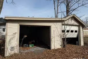 37 Jones St, West Haven, CT 06516 - Photo 17