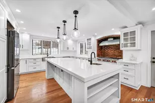 6 W Hill Dr, West Hartford, CT 06119 - Photo 17