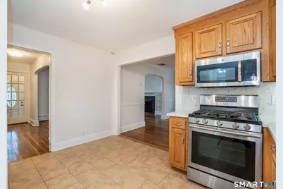 225 Auburn Road, West Hartford, CT 06119 - Photo 17