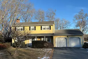 5 Colonial Dr, East Lyme, CT 06333 - Photo 1