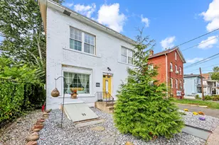23 Hotchkiss St, Middletown, CT 06457 - Photo 3