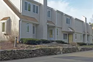 11 MacIntosh Ln, Ansonia, CT 06401 - Photo 1