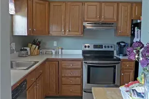 11 MacIntosh Ln, Ansonia, CT 06401 - Photo 3