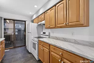 345 Glendale Ave, Bridgeport, CT 06606 - Photo 25