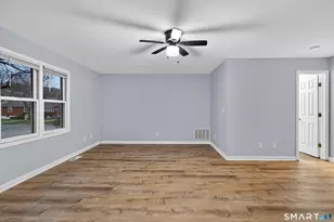 345 Glendale Ave, Bridgeport, CT 06606 - Photo 7