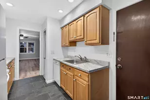 345 Glendale Ave, Bridgeport, CT 06606 - Photo 19