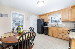 88 Hawley St, Newington, CT 06111 - Photo 15