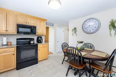 88 Hawley Street, Newington, CT 06111 - Photo 17