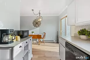 8 Parker St, Danbury, CT 06811 - Photo 13