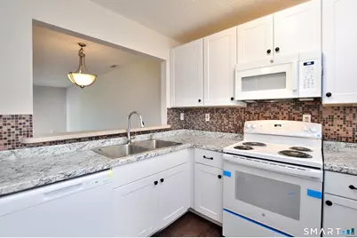 207 Country Club Court #207, Rocky Hill, CT 06067 - Photo 11