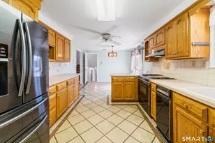 28 Beechwood Rd, Plainville, CT 06062 - Photo 9