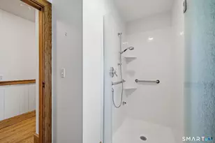9 Lemay St, West Hartford, CT 06107 - Photo 11