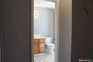 4 Shelton St, Derby, CT 06418 - Photo 11