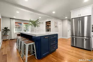 69 Patriot Ln, Newington, CT 06111 - Photo 7
