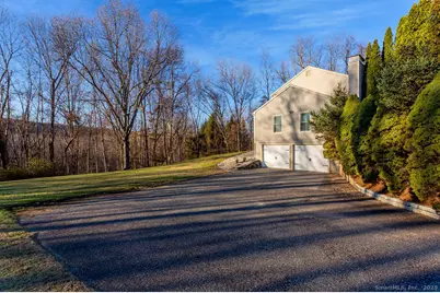 8 Phoebee Lane, Brookfield, CT 06804 - Photo 35