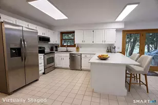 8 Phoebee Ln, Brookfield, CT 06804 - Photo 13