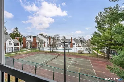 31 High Street #5207, East Hartford, CT 06118 - Photo 9