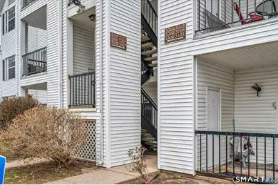 31 High Street #5207, East Hartford, CT 06118 - Photo 7