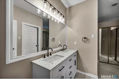 31 High Street #5207, East Hartford, CT 06118 - Photo 31