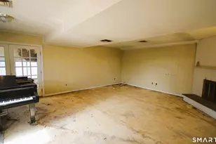 215 Saxonwood Rd, Fairfield, CT 06824 - Photo 21