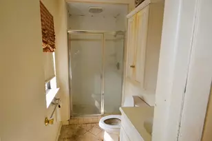 215 Saxonwood Rd, Fairfield, CT 06824 - Photo 17